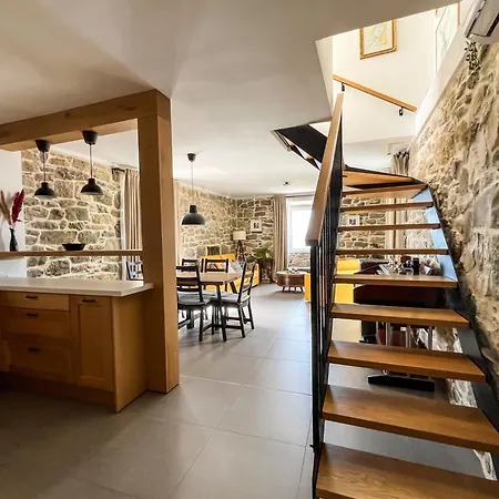 Old House Appartement Brela